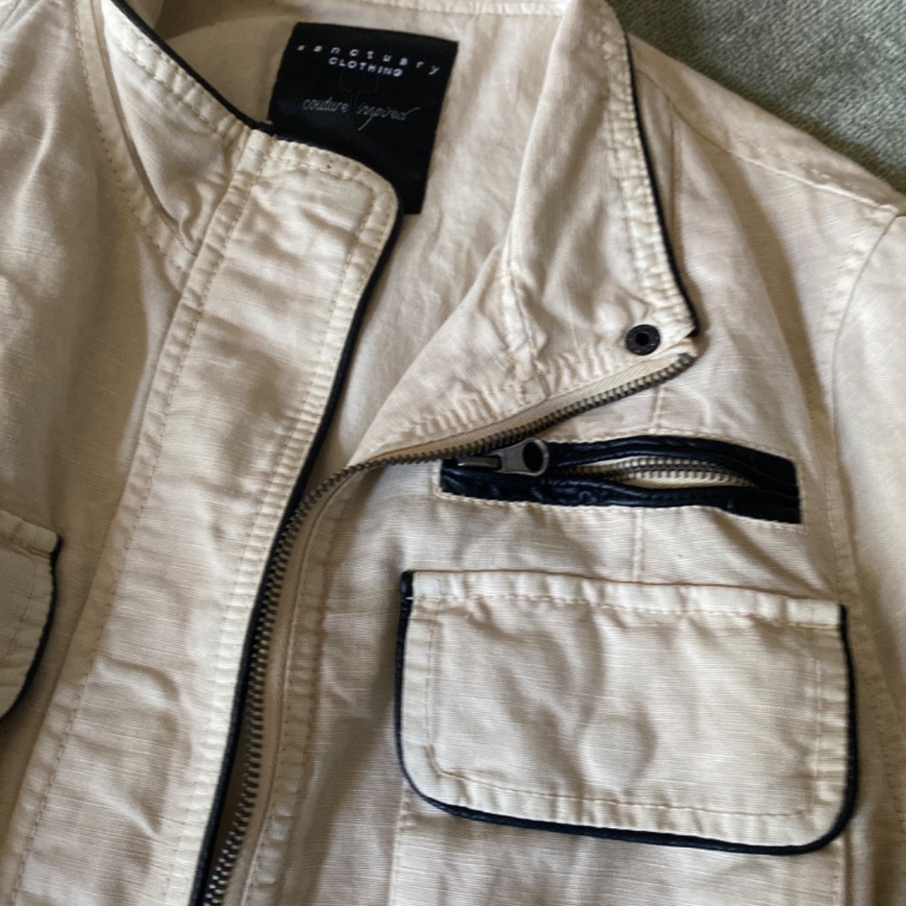 Jacket - Picture 2 of 3